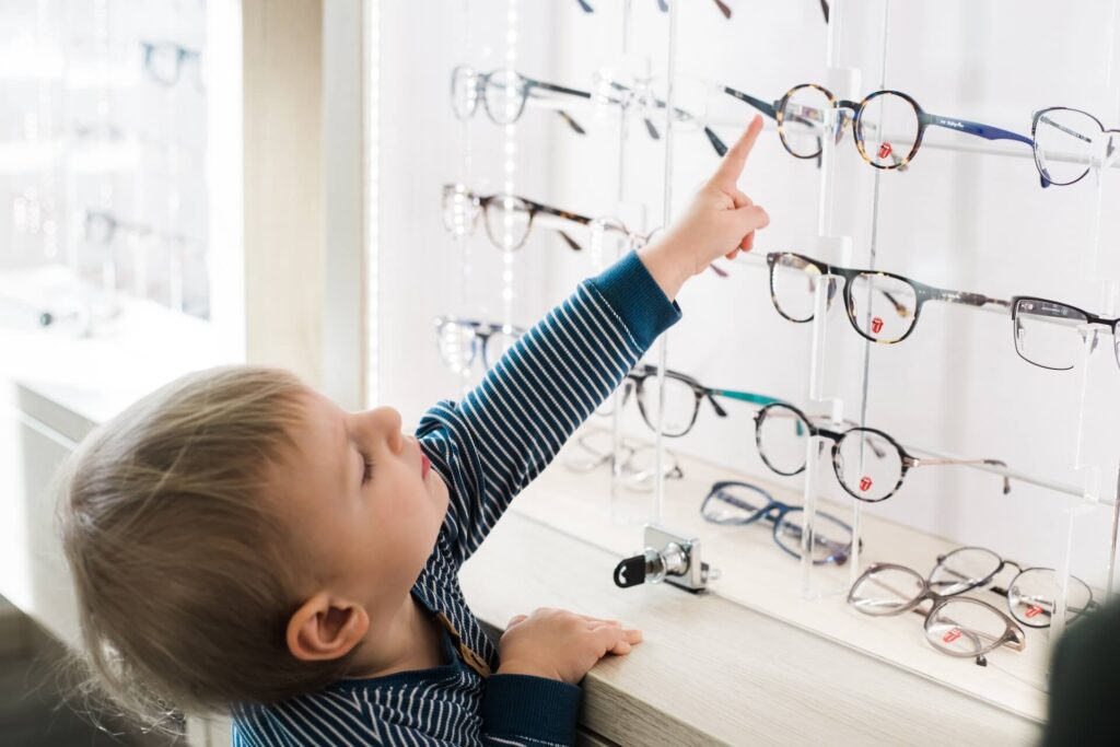 Wybór okularów dla dziecka